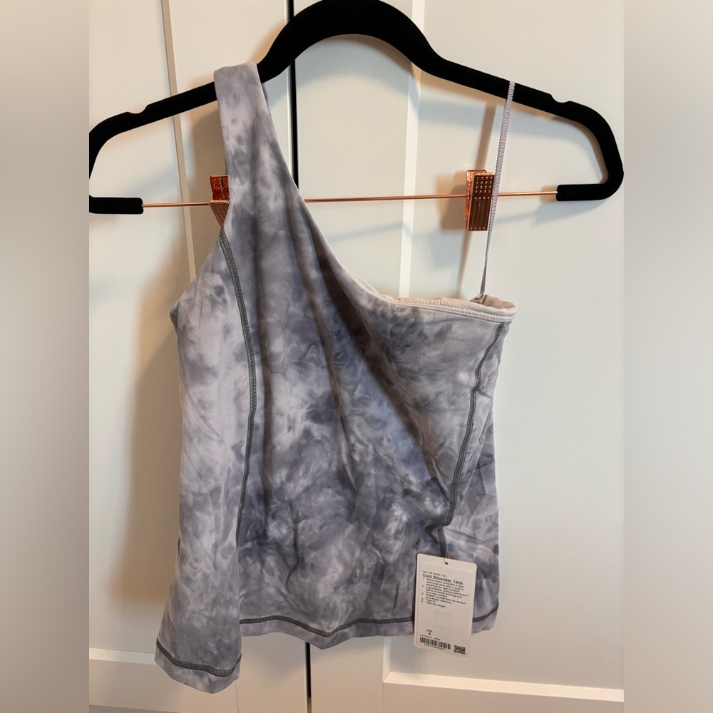 One shoulder lululemon top